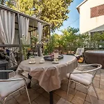 2 Bedroom Awesome In Apartman *