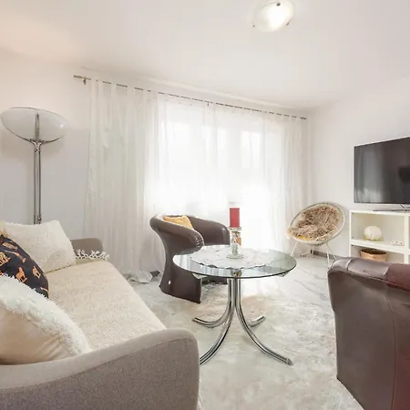 2 Bedroom Cozy In * Zadar