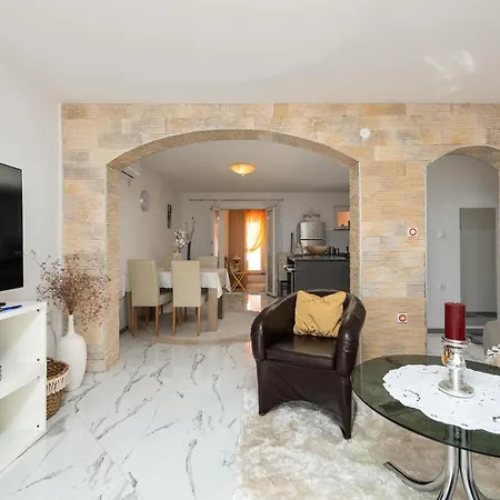 2 Bedroom Awesome In Zadar