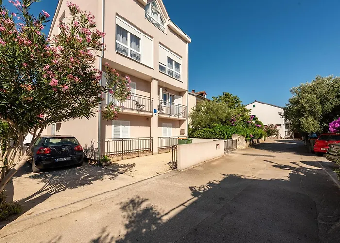 2 Bedroom Awesome In * Zara